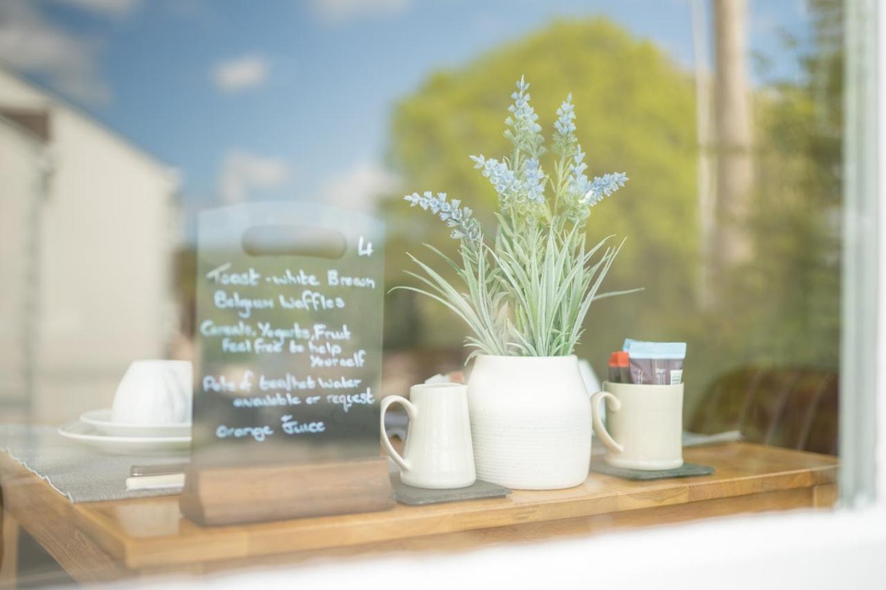 Sleepy Puffin Guest House テンビー エクステリア 写真