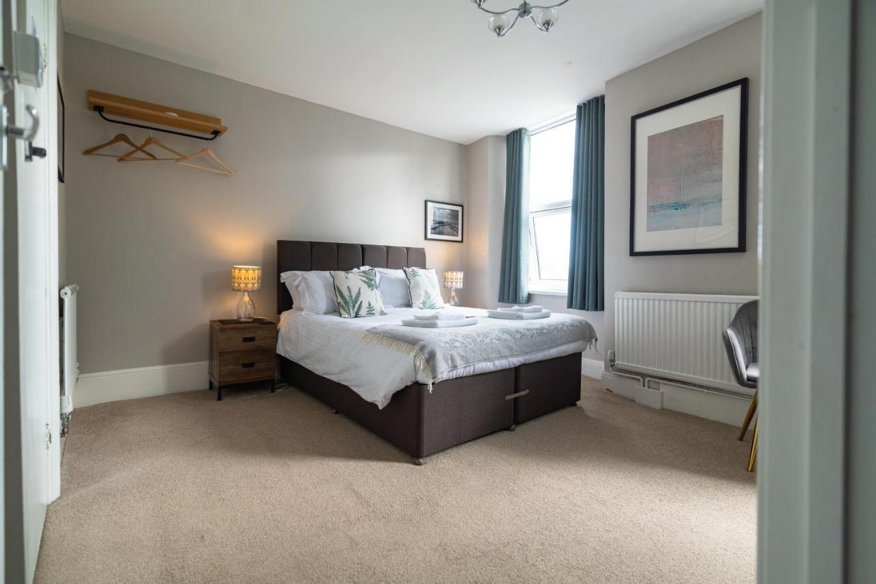 Sleepy Puffin Guest House テンビー エクステリア 写真